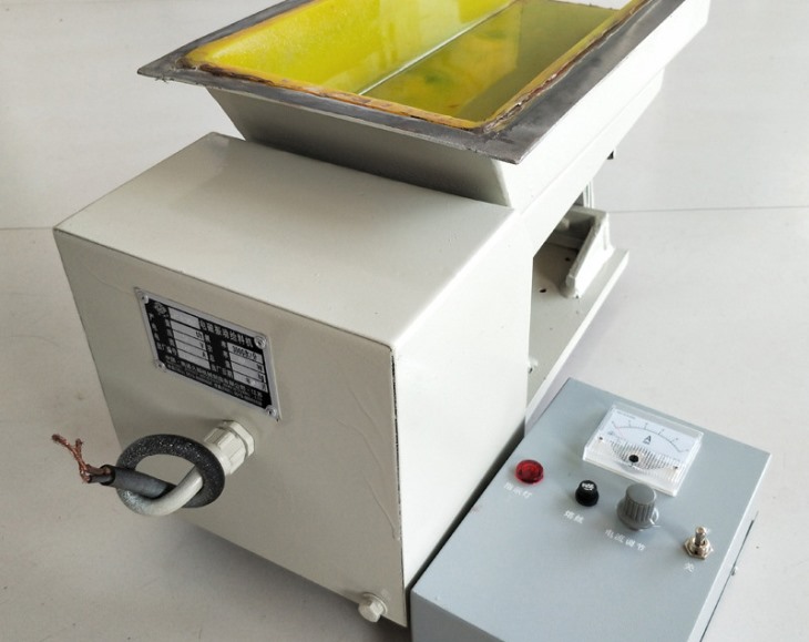 维护与调整振动给料机的技术